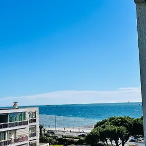 https://super-appartement-en-bord-de-plage.fr-provencehotel.com
