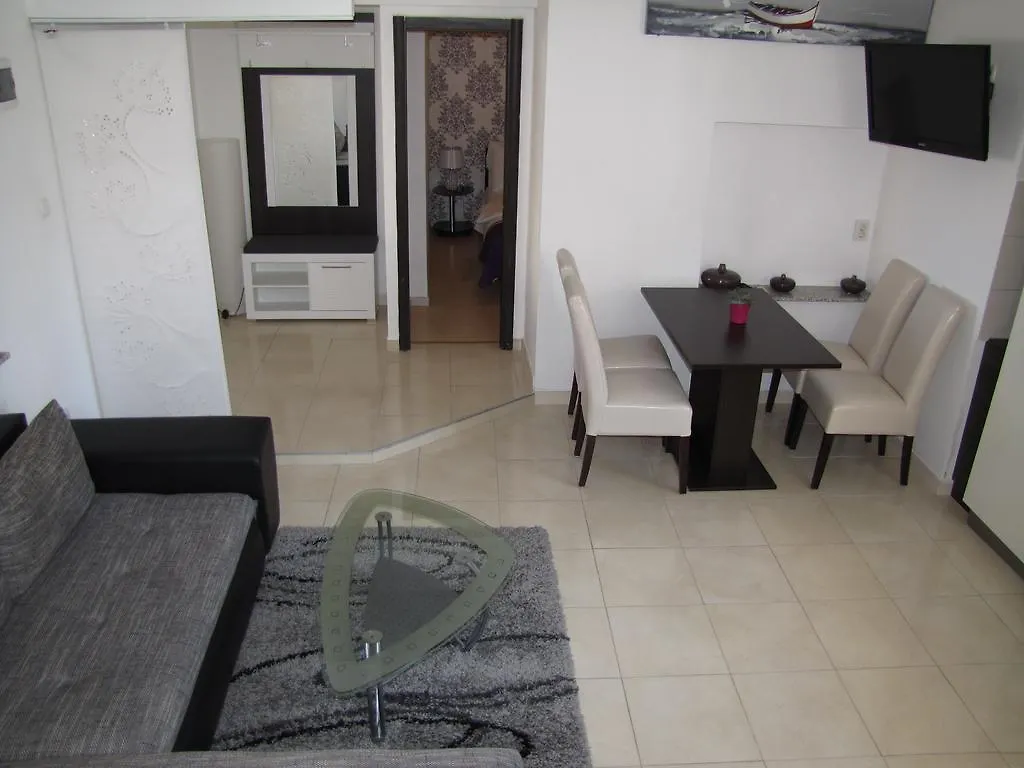 Apartments Marina Zadar 0*,